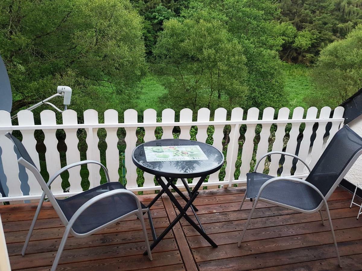 Zimmerappartement "Rose" - Ferienwohnungen Wagner & Gaul Daleiden Exteriör bild
